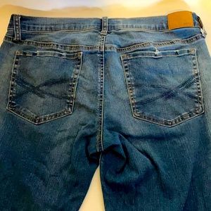 Women’s Aero low rise stretch jeans 32x28 in Blue